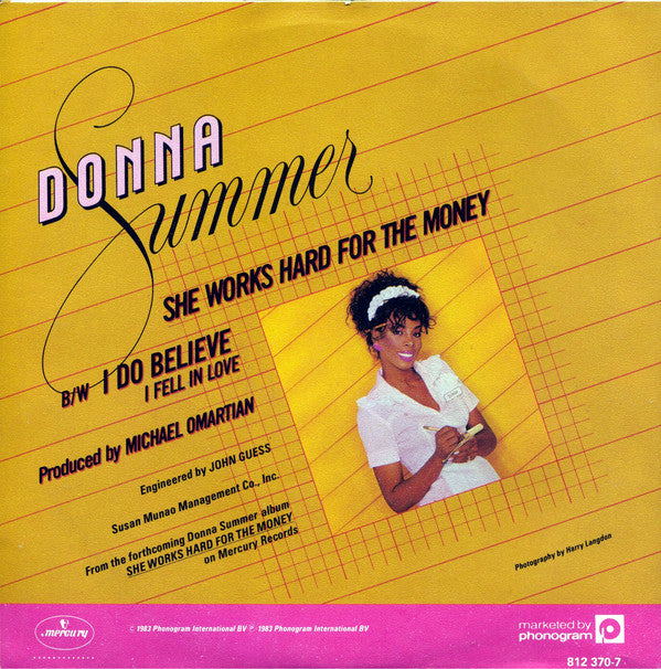 Donna Summer : She Works Hard For The Money (7", Single)