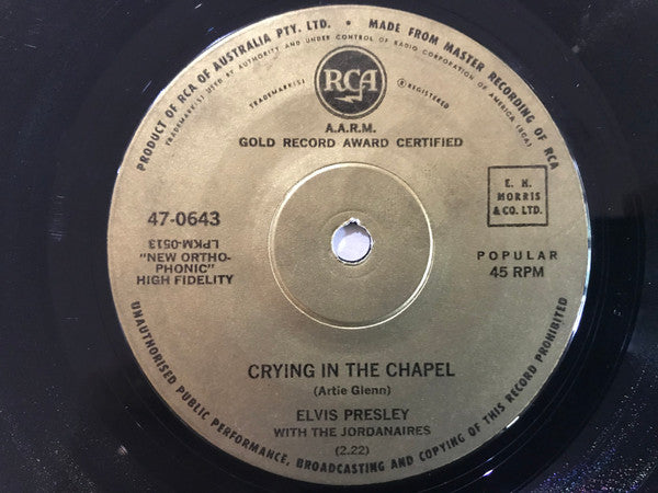 Elvis* : Crying In The Chapel / I Believe In The Man In The Sky (7", Single, RE, AAR)